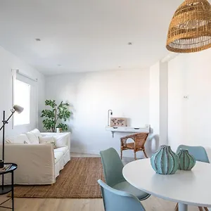 Apartamento Acogedor En Calle Alcala By Bebalmy, Madrid