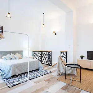 Apartamento Loft Temporada Ventas - El Carmen, Madrid